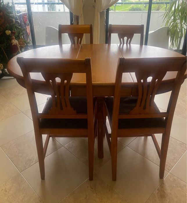 Mesa de jantar 190x108 cm + 4 cadeiras e carrinho bar