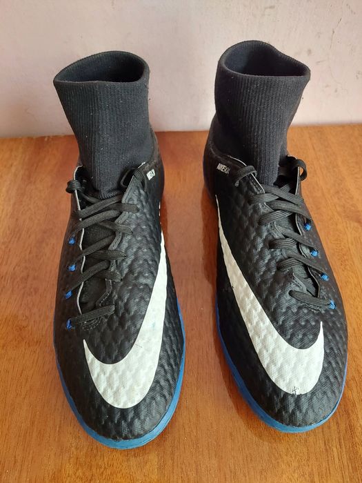 Футзалки сороканіжки футбольні фірми Nike HypervenomX Phelon III оригі
