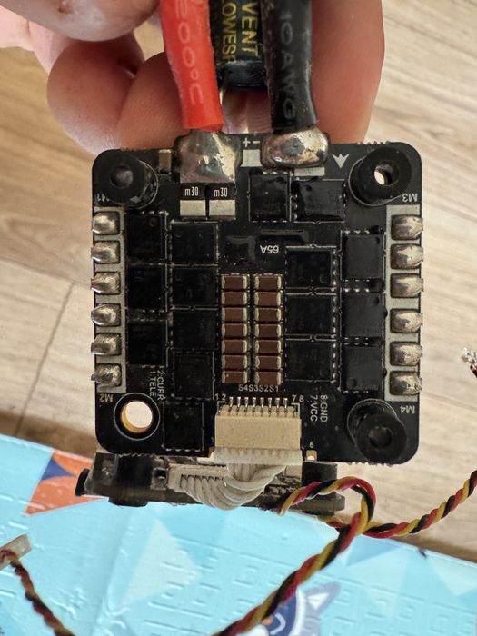Двигуни 3115 900kv