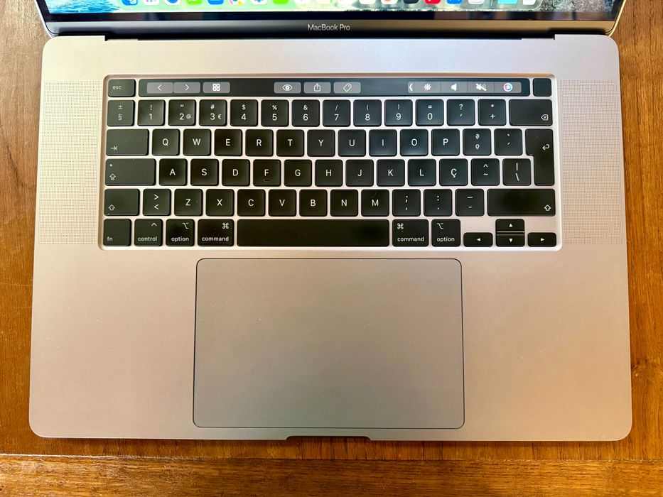 MacBook Pro 16" 2019 / 16GB RAM / 512GB SSD