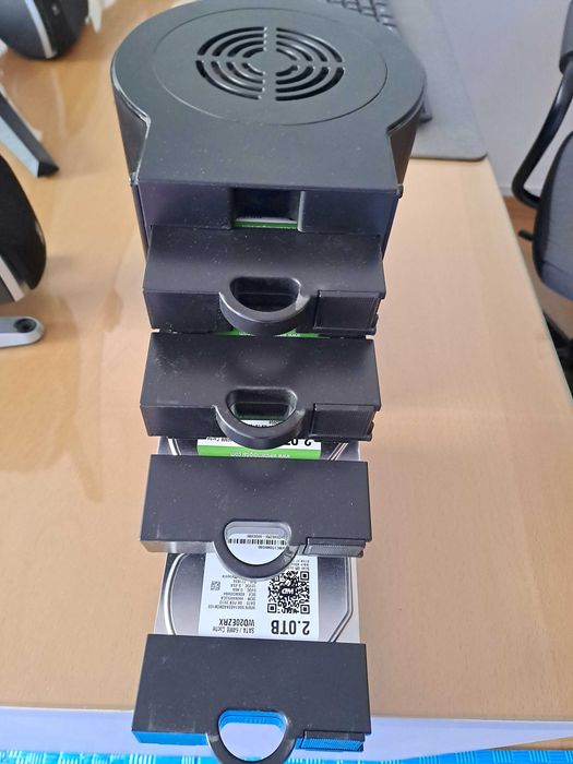 Caixa USB 3.0 Hornettek 4-Bay + 4× HDD WD Green 2TB (8TB Total)