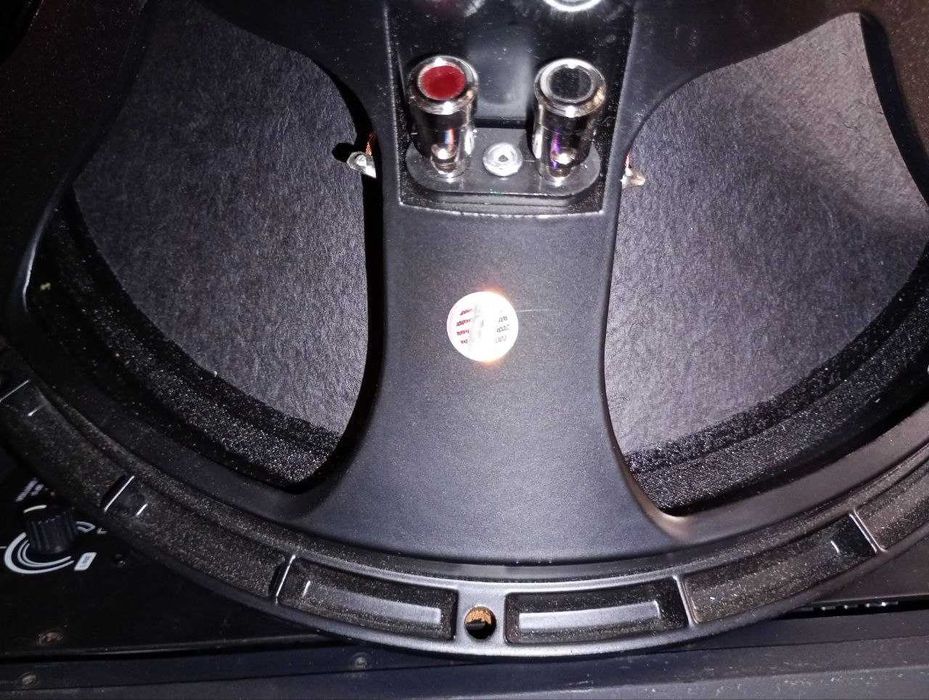 Пара динамиков 18 sound 15w700. eighteen sound Dynacord electro voice