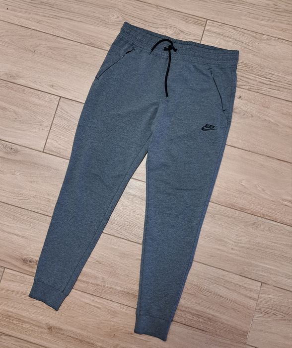 Szare Spodnie Dresy Nike Rozmiar S