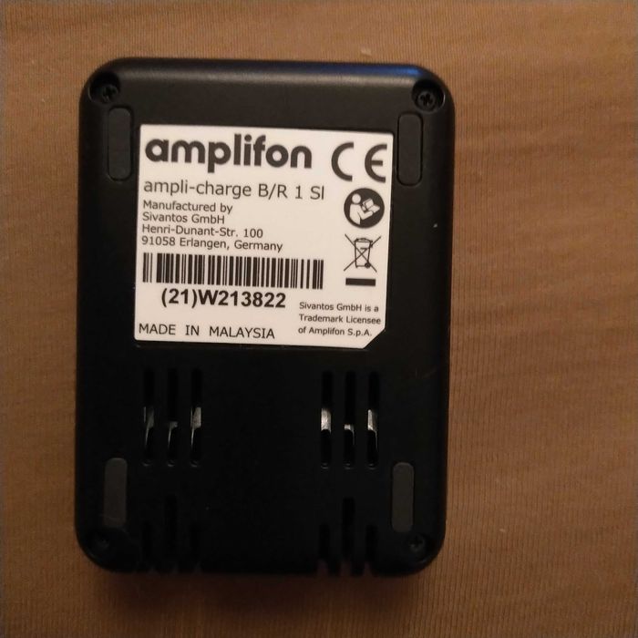 Niedosłyszący,ładowarka amplifon  ampli-charge B/R 1 SI