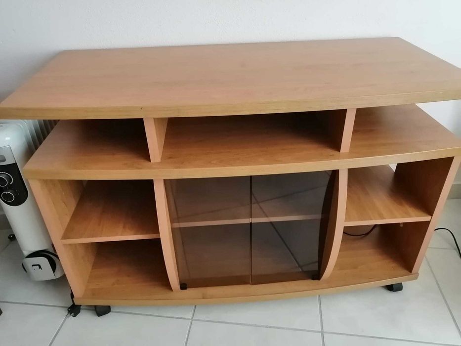 Espelho e mesa madeira