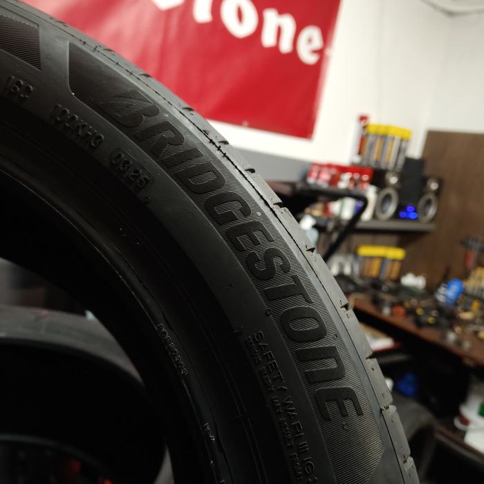 255/45/19 Sprzedam komplet opon letnich Bridgestone z 2025 roku