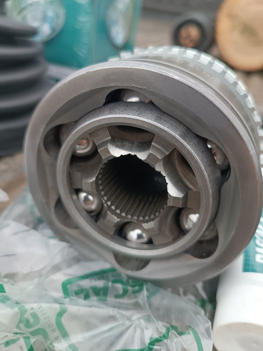 Шрус, шарнір, граната на Мітсубісі L200,Pаjero