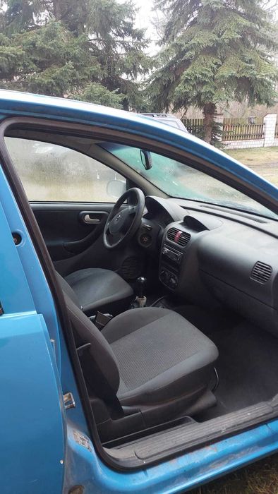 Opel Corsa C 1.0 2003 rok (model 2004 polift)
