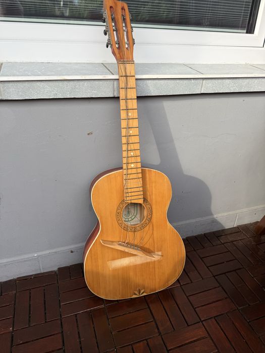 Gitara akustyczna klasyczna