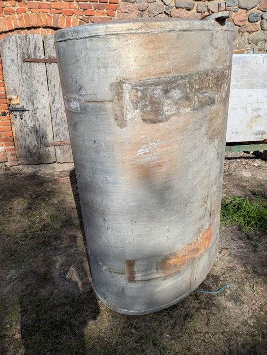 Sprzedam zbiornik aluminiowy poj 1000 l