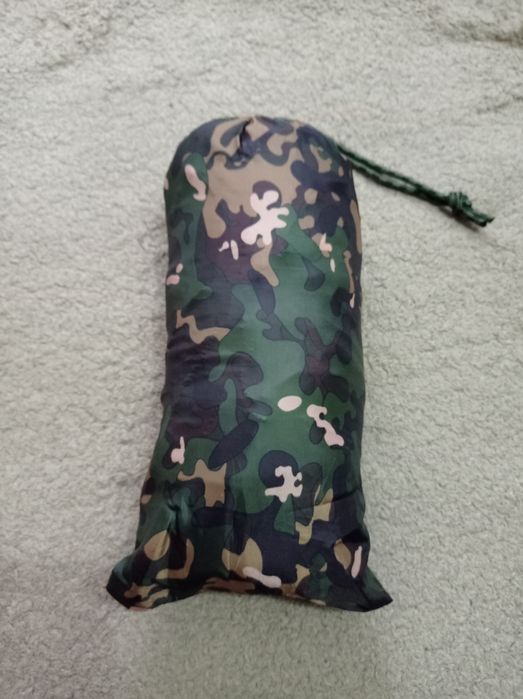 Бахіли на берці та дощовик-пончо(Англія)