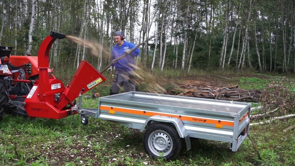 Измельчитель веток, древесины Польша, дробилка щепорез подрібнювач