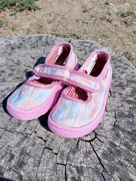 Взуття для дівчинки 23-24