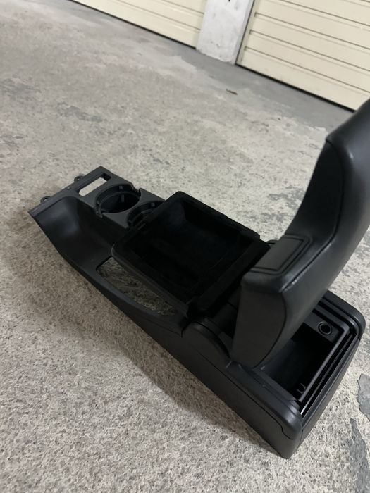 Consola c/apoio de braço E46 NOVA