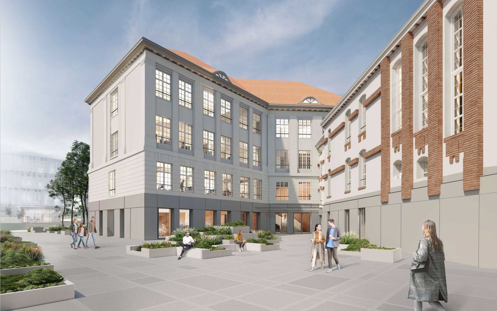 Dyrekcja Huty, ostatnie piętro 743 m2, open space, centrum Gliwic