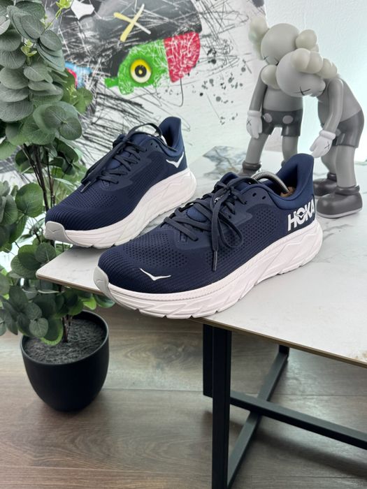 Кросівки Hoka Arahi 7 44 розмір Е15518