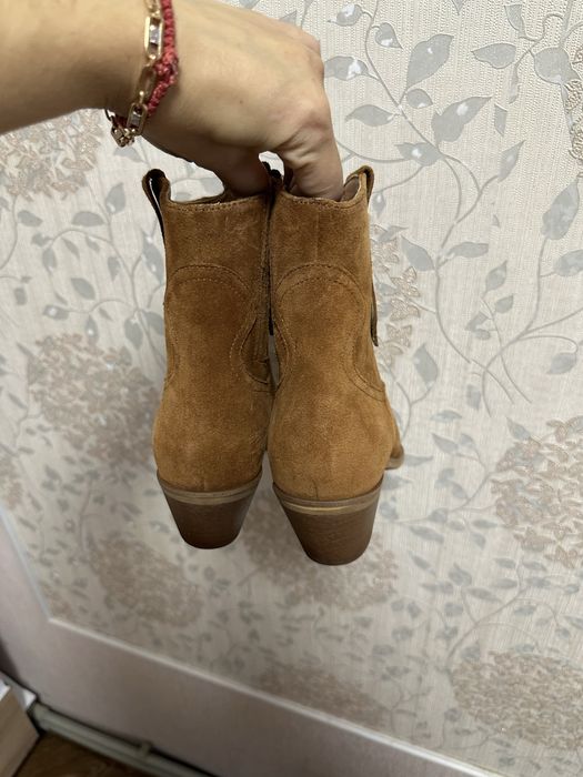 Продам козаки замшеві