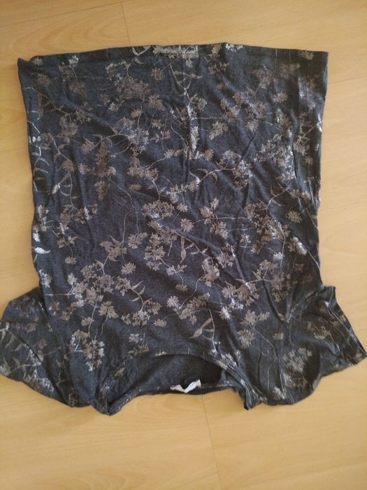 Tshirt szary w srebrne kwiaty L