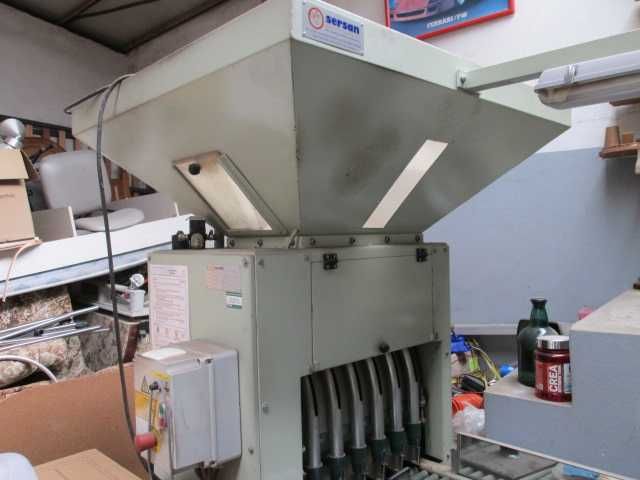 Maquina   de    escolher  rolhas  fruta  batatas  e  varias  coisas