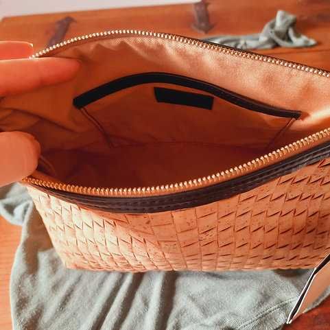 Bolsa em cortiça