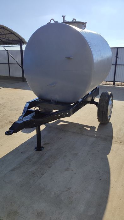 Бочка ємність три куба