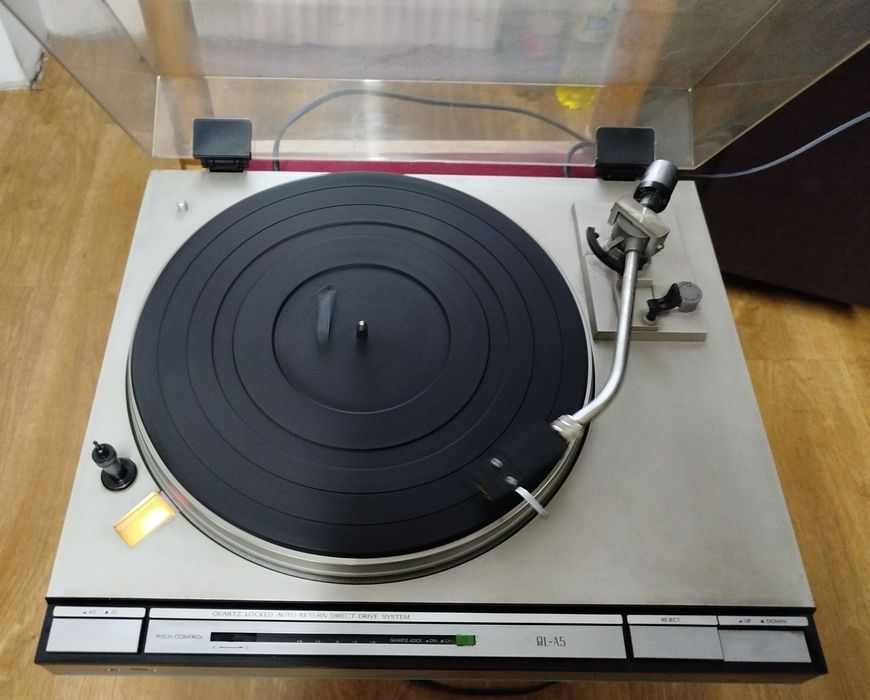 Gramofon JVC QL-A5