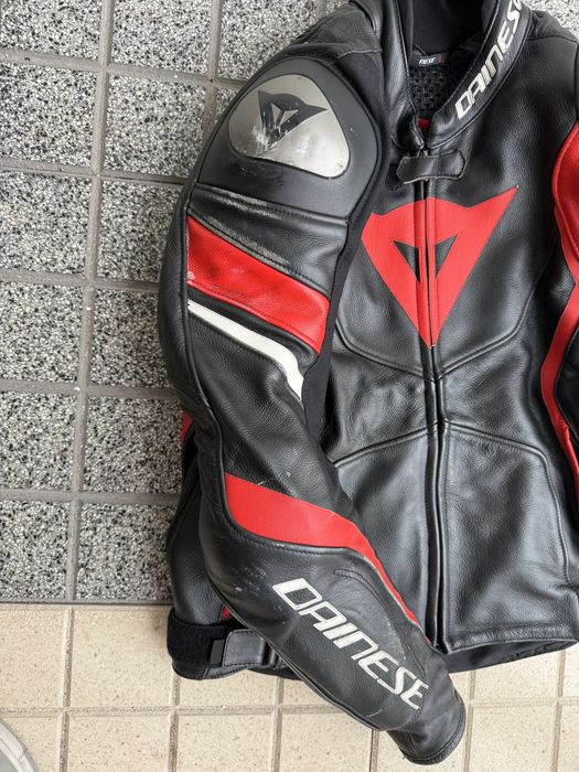 Casaco dainese em pele