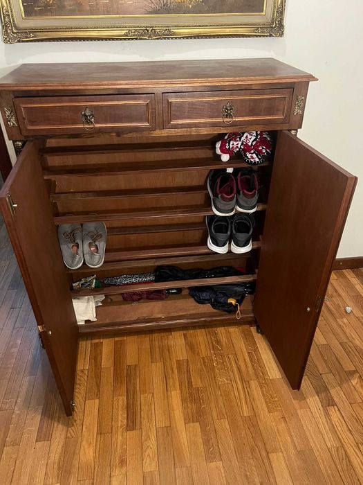 Sapateira em madeira de alta qualidade