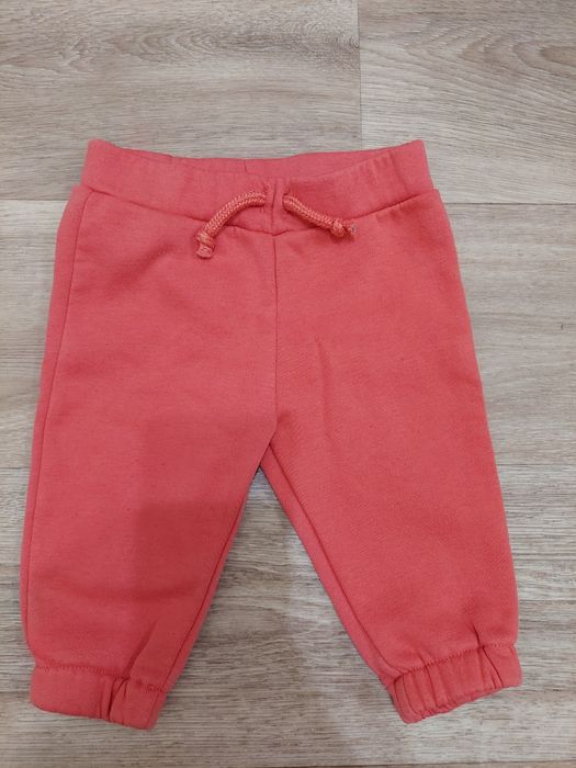 Костюмчик на дівчинку на 3-6  міс ( 68 р.) від Primark