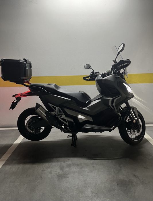 Honda X ADV 750 impecável
