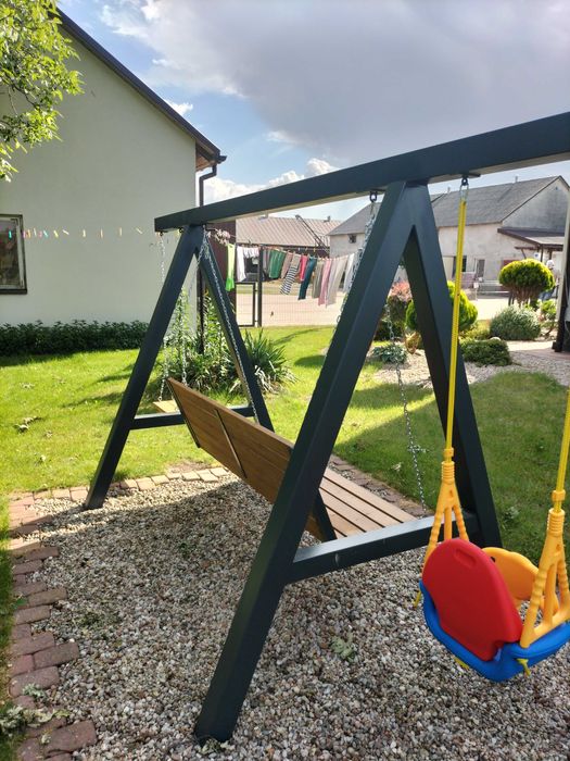 Huśtawka ogrodowa metalowa
