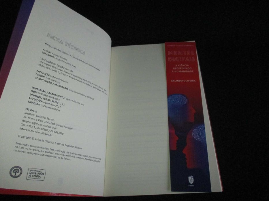 Digital Minds: Science Redefining Humanity AI64285484611459122