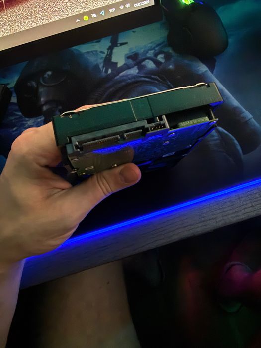 Хард диск / HHD / 4 tb