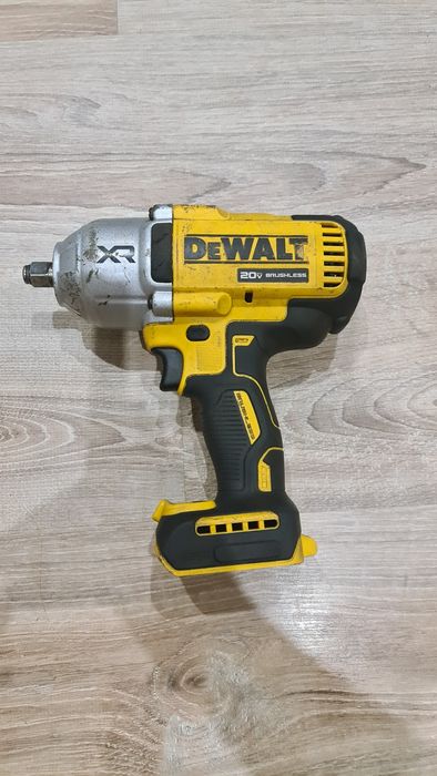 Dewalt 900 USA. Гайковёрт