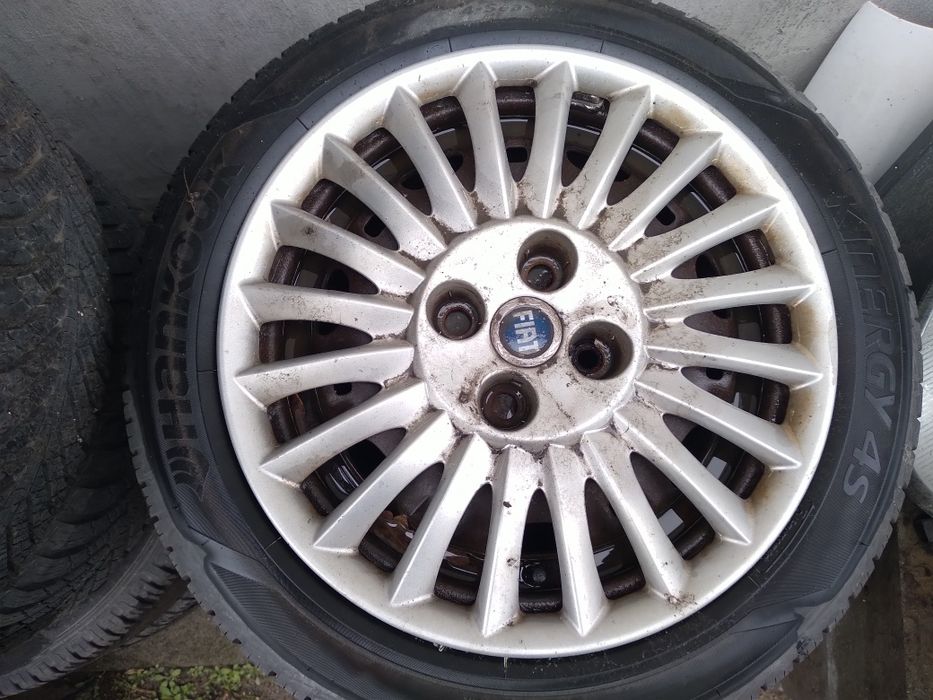 Kołpaki 15 cali fiat grande punto 2szt.