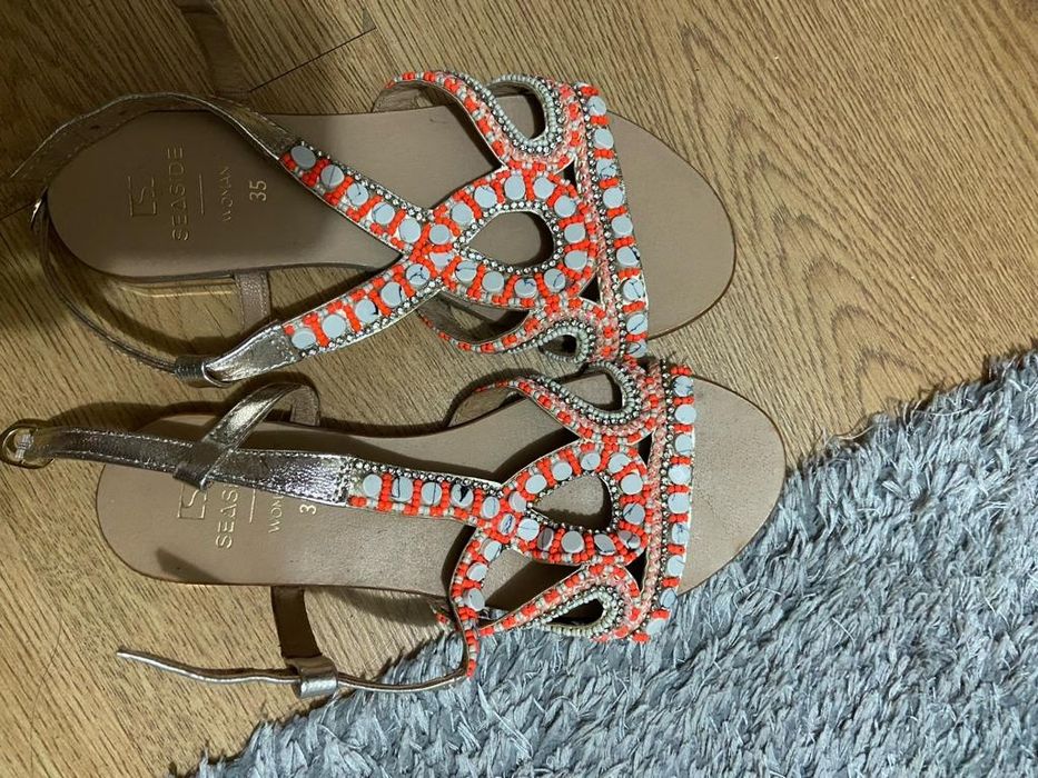 Ténis, botins, sandálias