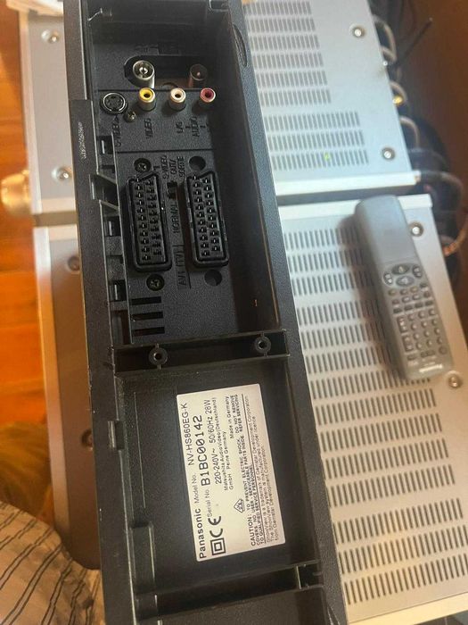 Magnetowid S-VHS Panasonic NV-H860 EG-K