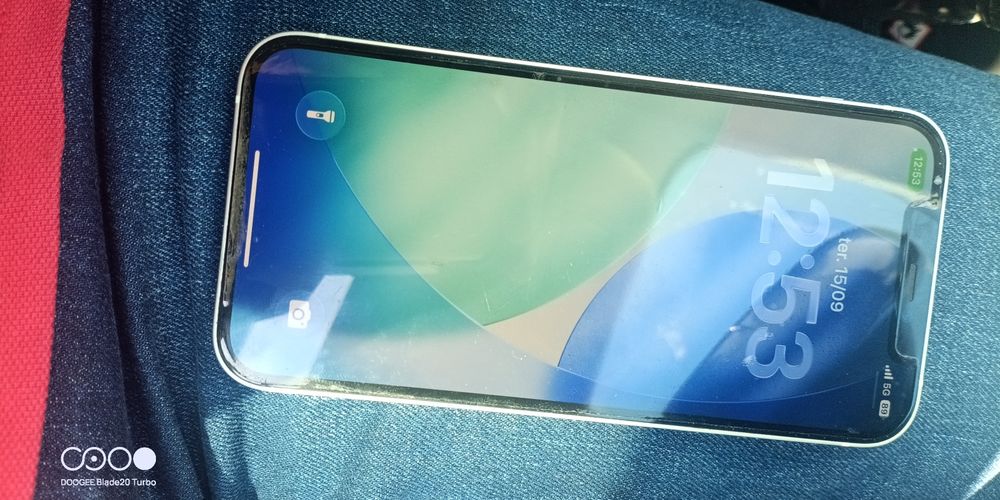 iPhone 12 128GB com caixa