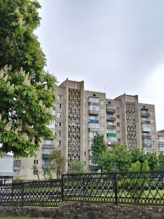 Продаж 4 кімнатної квартири  Хмільник