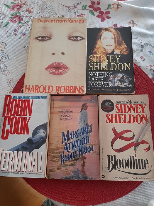 Conjunto de livros em inglês