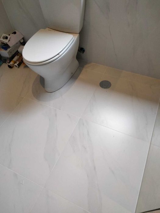 Telhados, Reparos, Pinturas, Pisos flutuante, Cilindros, Duche,Pladur.