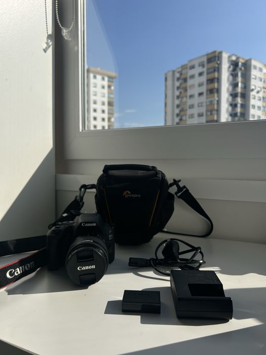 Canon EOS 200D com acessorios - 2017