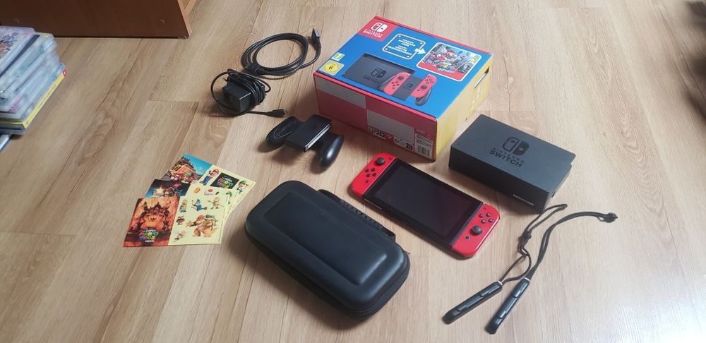 Nintendo switch super zestaw, jak nowy. + GRATISY