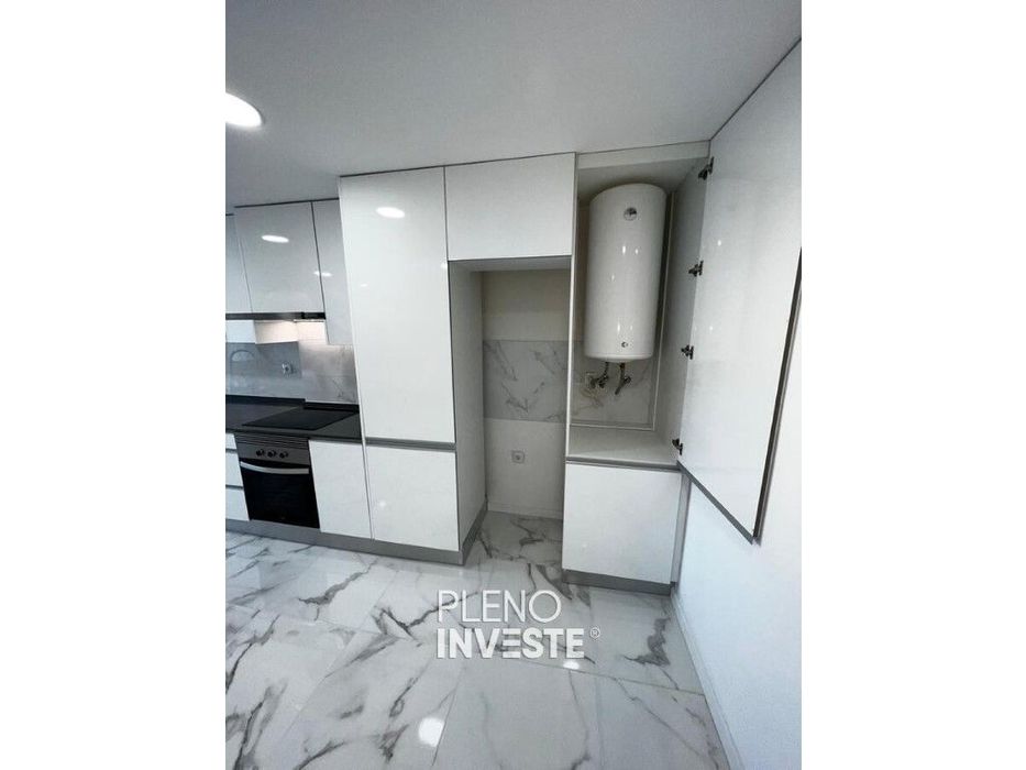 Apartamento T2 com Quintal no Laranjeiro