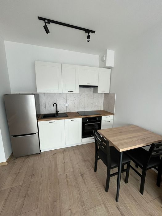 Nowa przestronna kawalerka do wynajęcia!