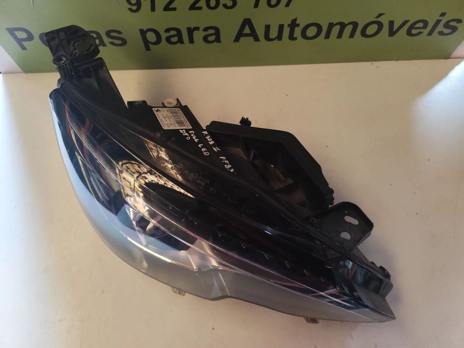 Peugeot 308 II - FAROL FULL LED DIREITO - FF830