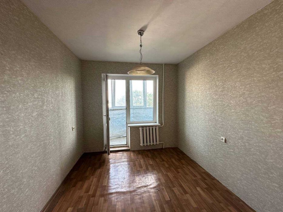 Продам  3 комнатную квартиру  по ул. Люстдорфская  дорога.