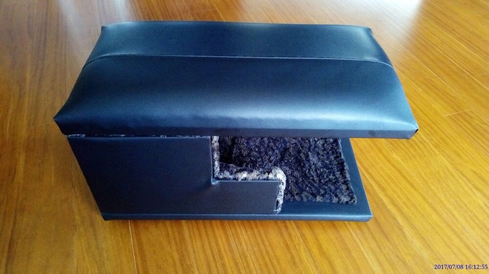 Caixa para gatos em pele