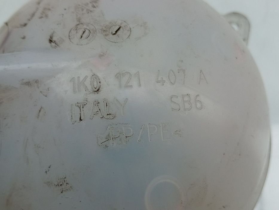 Reservatório / depósito da água / líquido de refrigeração VOLKSWAGEN P