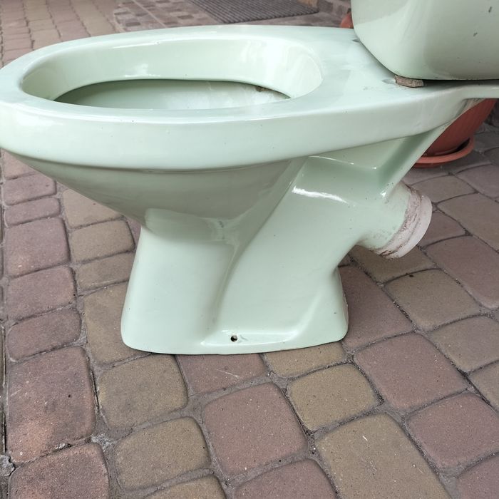Унітаз вживаний зелений